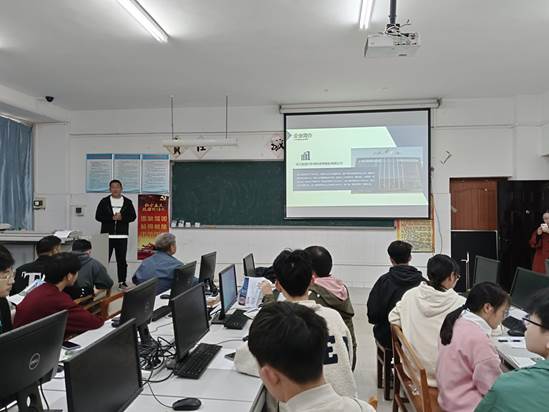 4896f4fdb54337c2a098336d34dddc9